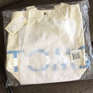 Compass tote in natural